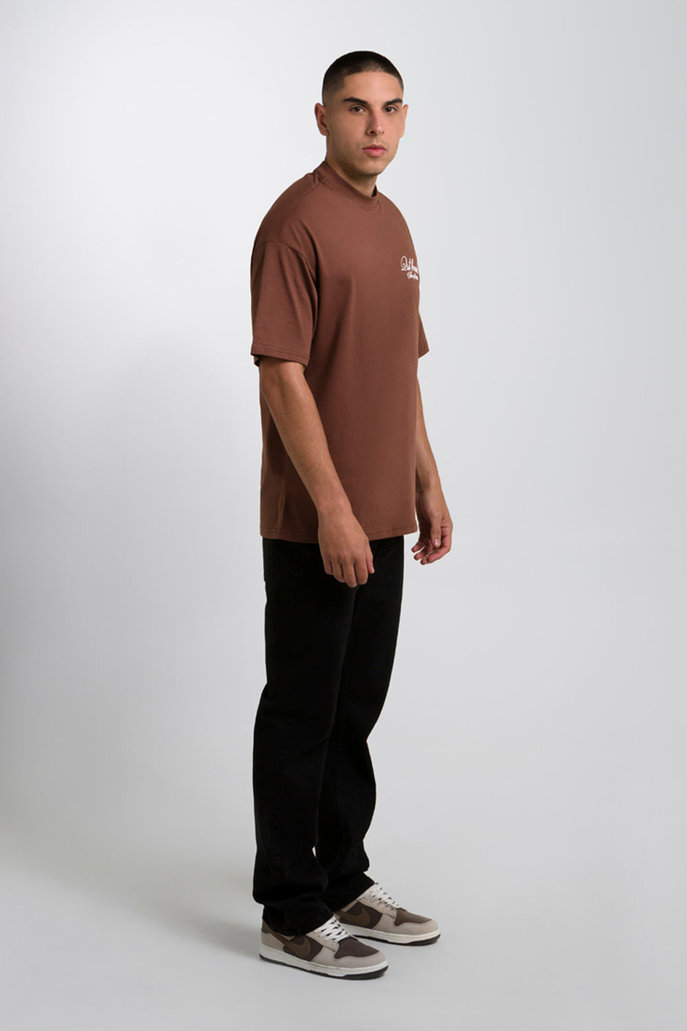 CAMISETA OVERSIZE COLOR BRUNETTE - QST